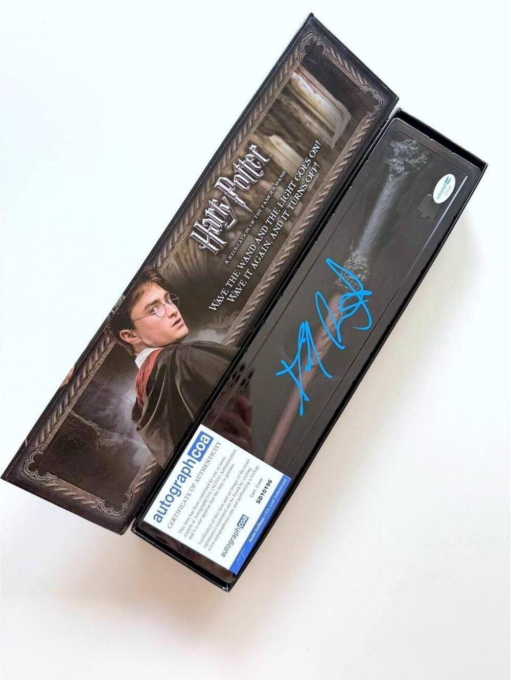 Daniel Radcliffe Signed Harry Potter Illuminating Replica Wand w/COA